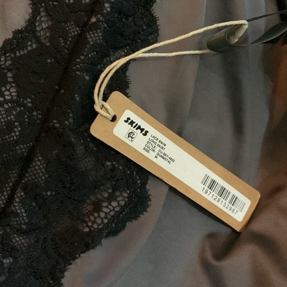 NWT Skims Lace Swim Long Skirt Size Medium Gunmetal with Black Lace - Picture 7 of 8